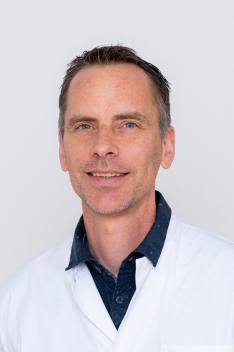 drs. D.G. van Leeuwen